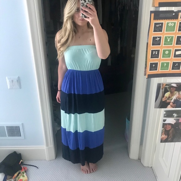 Strapless Maxi dress w/ different shades of blue - Picture 2 of 4